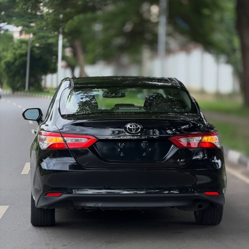 FORIEGN USED TOYOTA CAMRY LE 2018 FOR SALE IN ABUJA image