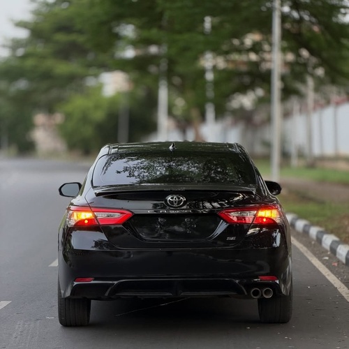 Urgent Sale: Toyota Camry SE 2019 – Clean & Ready to Drive