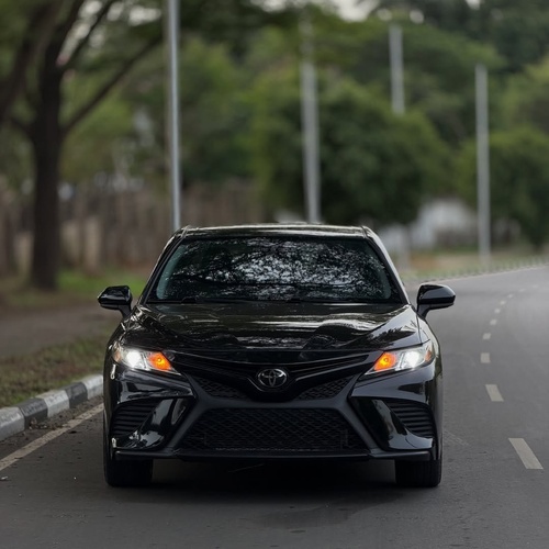 Urgent Sale: Toyota Camry SE 2019 – Clean & Ready to Drive