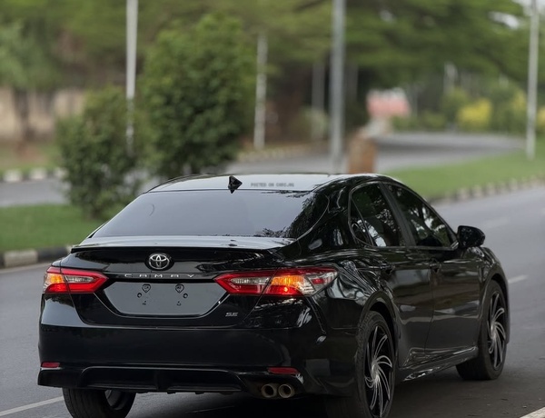 Urgent Sale: Toyota Camry SE 2019 – Clean & Ready to Drive