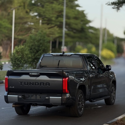 Toyota Tundra 4x4 (2022)  Foreign Used – Clean & Ready to Work