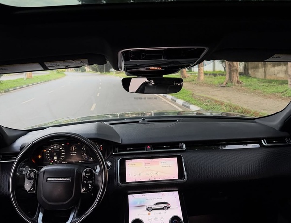  Range Rover Velar P250 (2018) – Foreign Used Luxury, Style & Smooth Performance