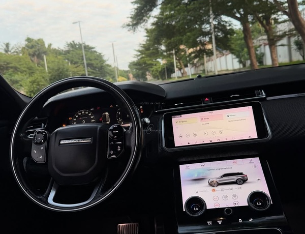  Range Rover Velar P250 (2018) – Foreign Used Luxury, Style & Smooth Performance
