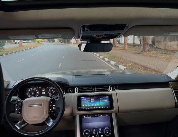  2018 RANGE ROVER VOGUE HSE FOREIGN USED– Very Sharp Body, No Fault