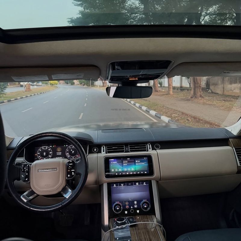  2018 RANGE ROVER VOGUE HSE FOREIGN USED– Very Sharp Body, No Fault image