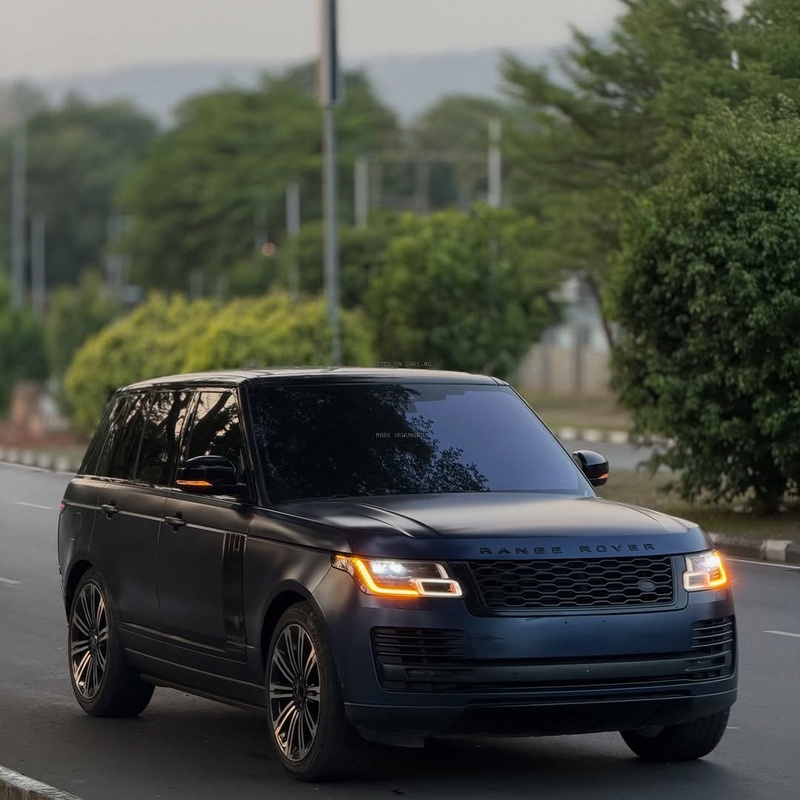 2018 RANGE ROVER VOGUE HSE FOREIGN USED– Very Sharp Body, No Fault image