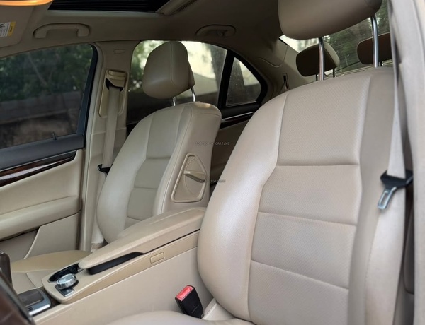 Well-Maintained Mercedes Benz C300 2013 – Serious Buyers Only