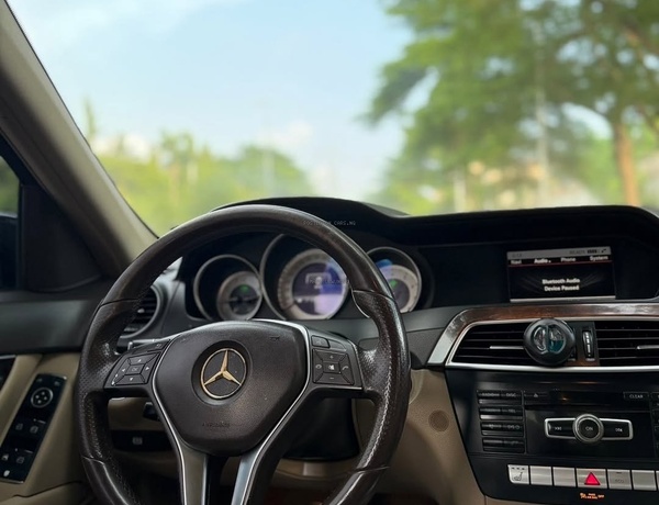 Well-Maintained Mercedes Benz C300 2013 – Serious Buyers Only