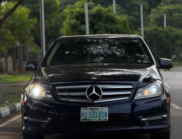 Well-Maintained Mercedes Benz C300 2013 – Serious Buyers Only