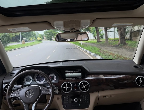 Mercedes-Benz GLK350 (2013)  Foreign Used – Serious Buyers Only