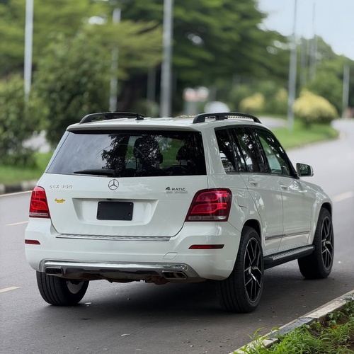 Mercedes-Benz GLK350 (2013)  Foreign Used – Serious Buyers Only