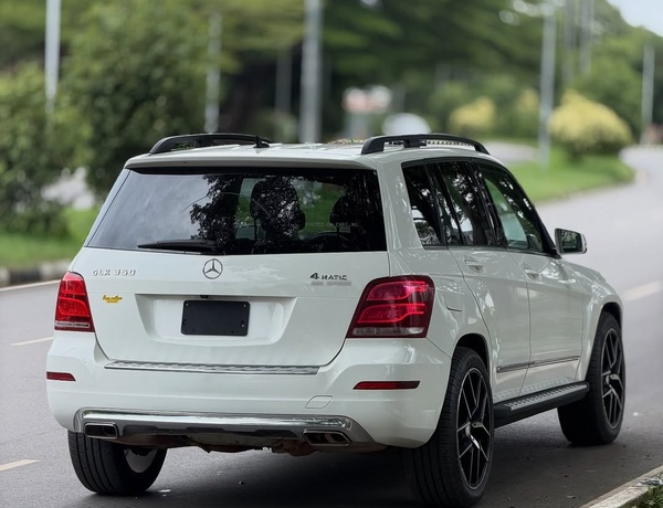 Mercedes-Benz GLK350 (2013)  Foreign Used – Serious Buyers Only