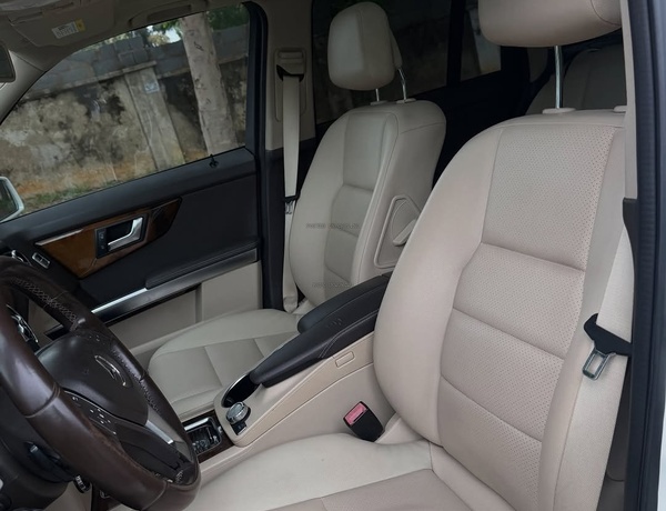 Mercedes-Benz GLK350 (2013)  Foreign Used – Serious Buyers Only