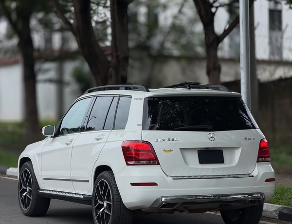 Mercedes-Benz GLK350 (2013)  Foreign Used – Serious Buyers Only