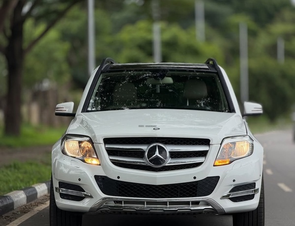 Mercedes-Benz GLK350 (2013)  Foreign Used – Serious Buyers Only