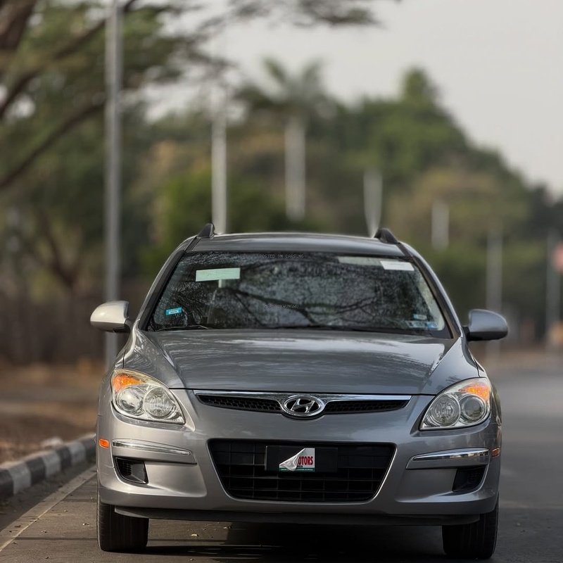 Foreign Used Hyundai Santa Fe 2012 SUV for Sale In Abuja image