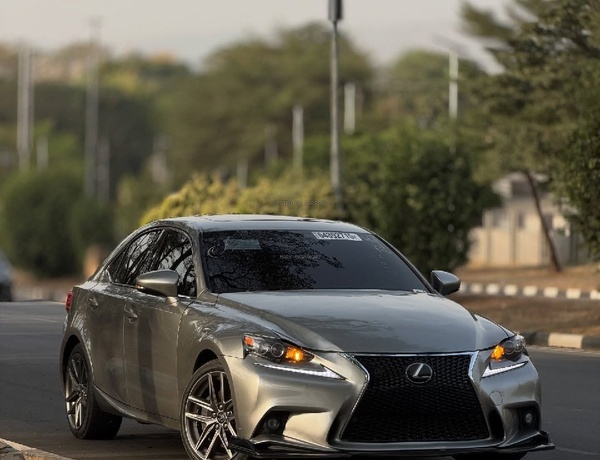 Foreign Used Lexus IS350 2016  for Sale in Abuja