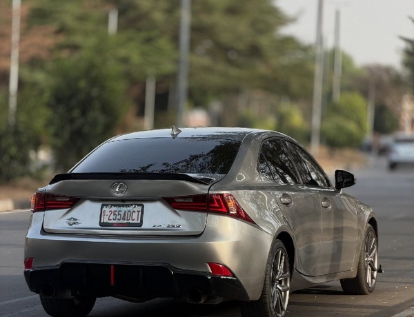 Foreign Used Lexus IS350 2016  for Sale in Abuja