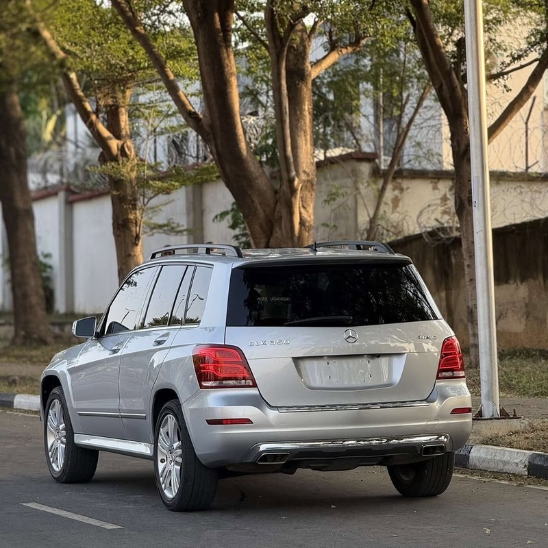Foreign Used Mercedes Benz GLK350 2013 model for Sale In Abuja image