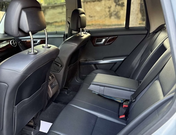 Foreign Used Mercedes Benz GLK350 2013 model for Sale In Abuja