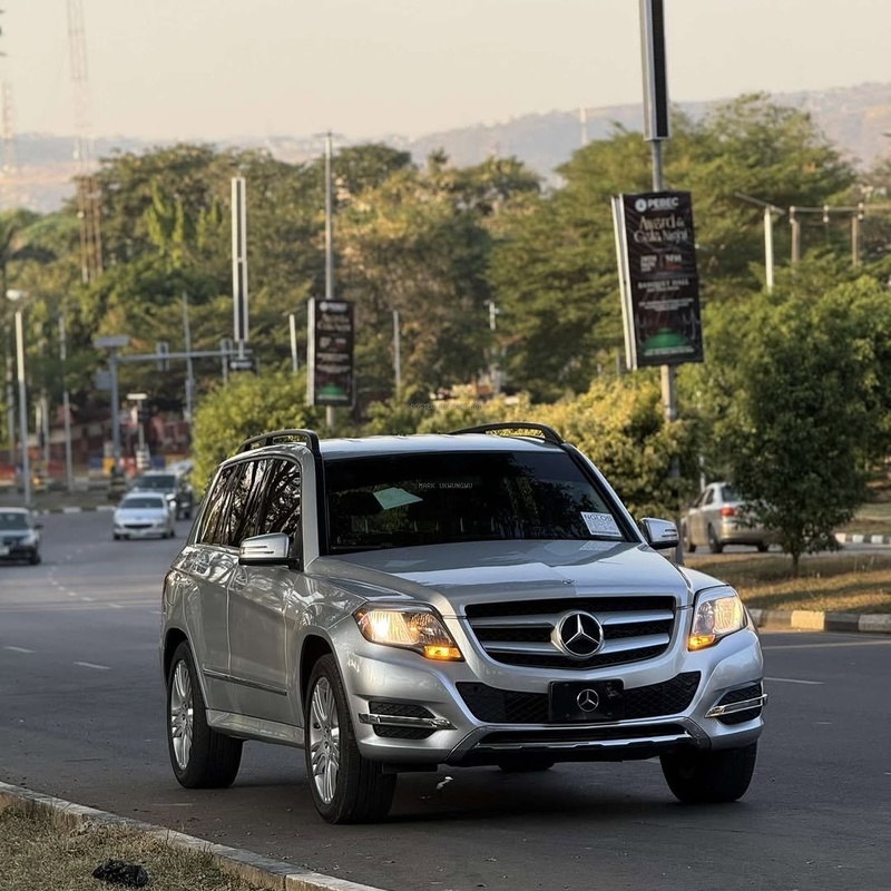 Foreign Used Mercedes Benz GLK350 2013 model for Sale In Abuja image