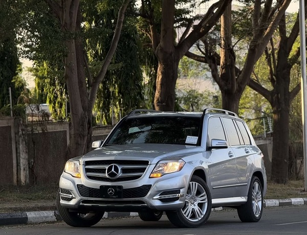 Foreign Used Mercedes Benz GLK350 2013 model for Sale In Abuja