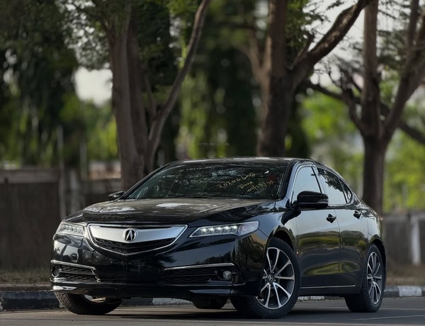 Foreign Used Acura TLX 2015 model for Sale In Abuja