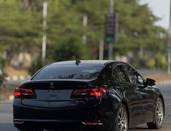 Foreign Used Acura TLX 2015 model for Sale In Abuja