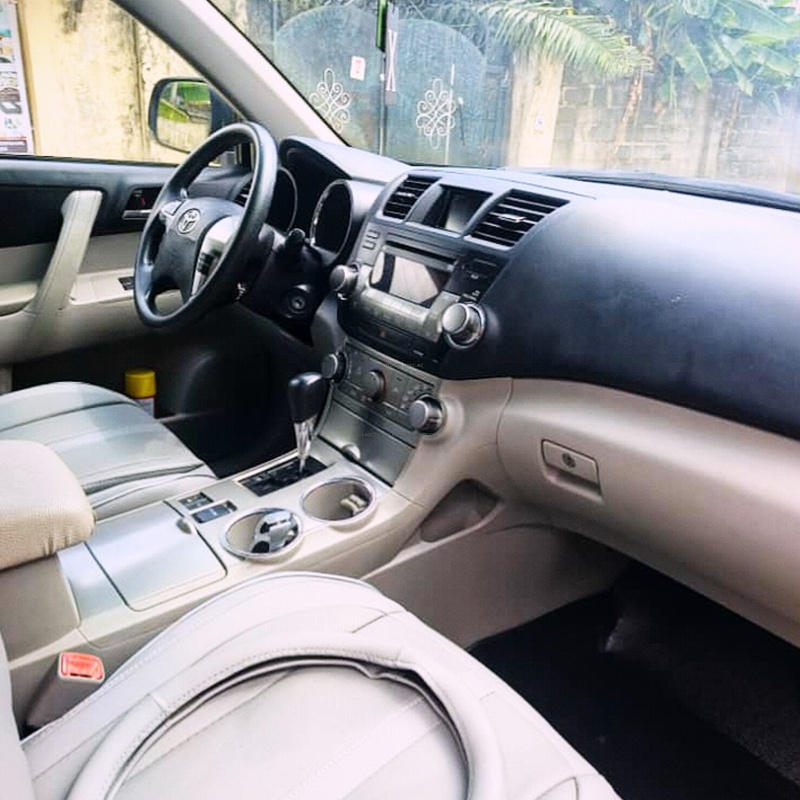Toyota Highlander 2013 in Lagos for Sale image