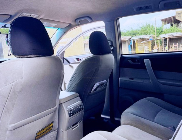 Toyota Highlander 2013 in Lagos for Sale