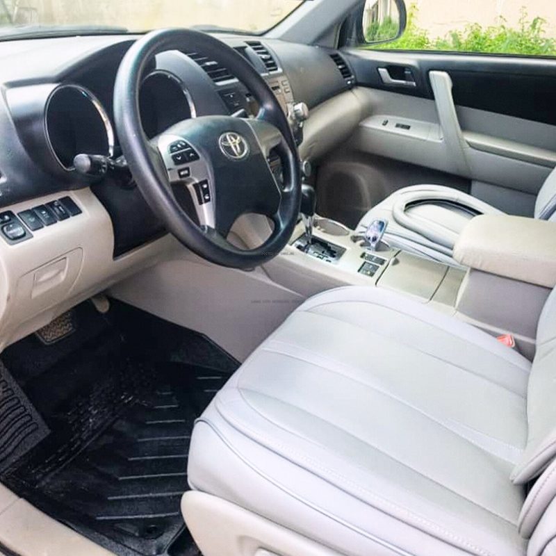 Toyota Highlander 2013 in Lagos for Sale image