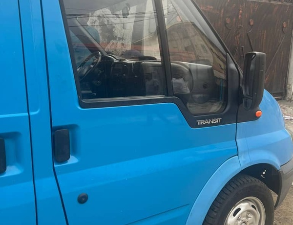 Foreign Used Ford Transit (Clean Low Mileage) for Sale In Lagos