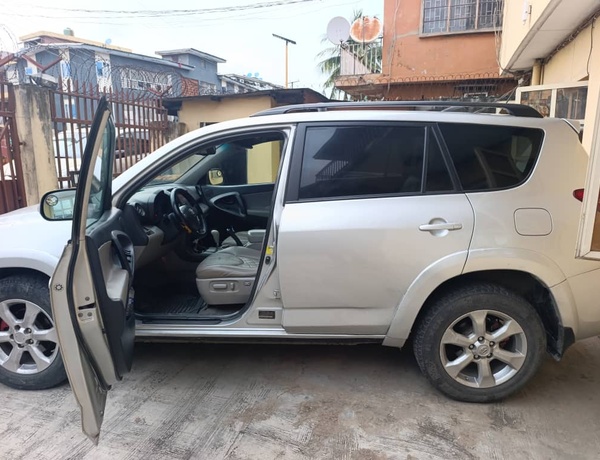 TOYOTA RAV4 2012 FOR SALE IN LAGOS