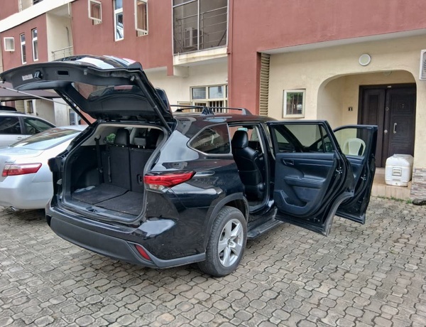 2021 Toyota Highlander for Sale In Lagos