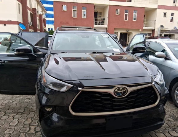 2021 Toyota Highlander for Sale In Lagos