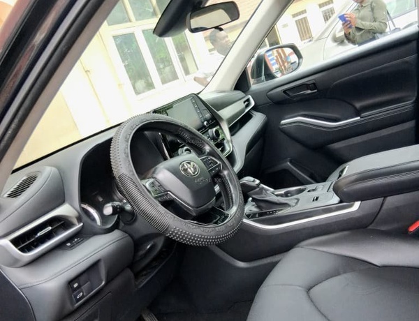 2021 Toyota Highlander for Sale In Lagos