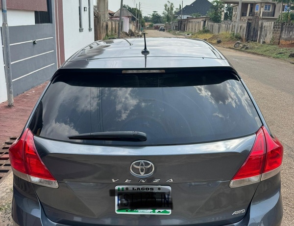 Toyota Venza(v6) 2010 for Sale In Abuja
