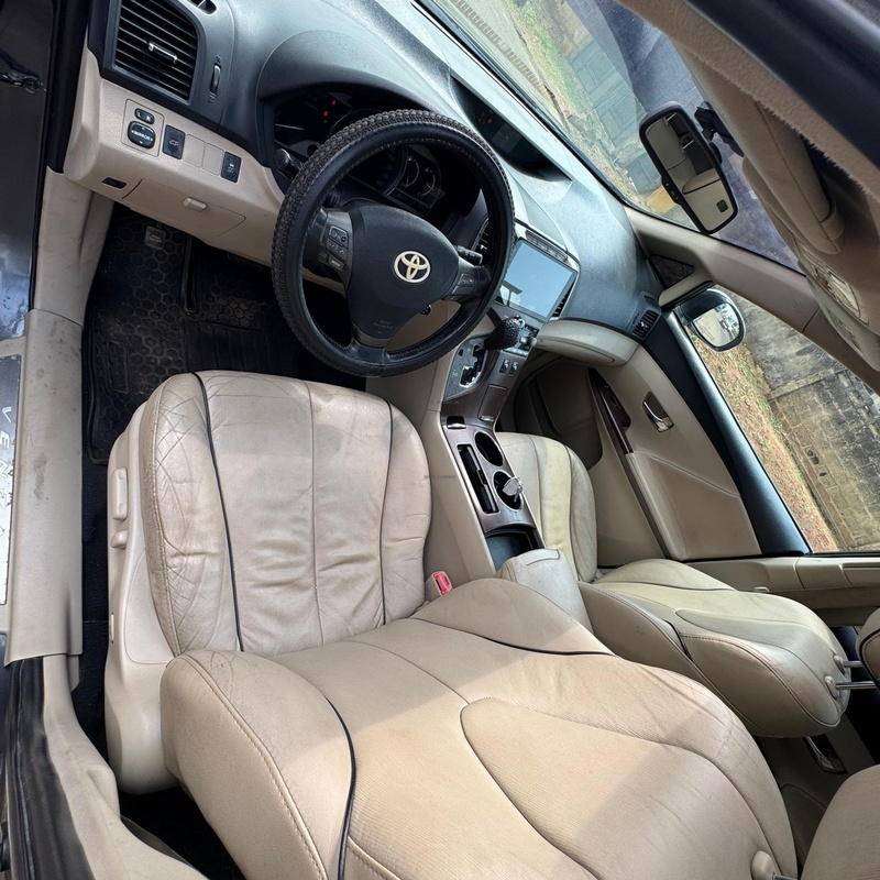 Toyota Venza(v6) 2010 for Sale In Abuja image