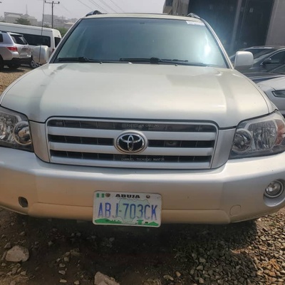 Toyota Highlander 2006 model for Sale In Abuja