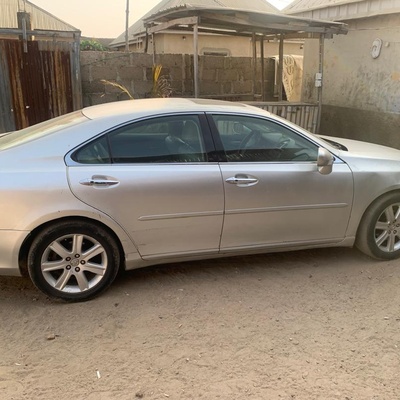 Nigerian used Lexus es 350 2010
