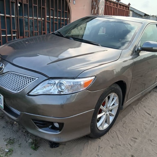 Toyota Camry SE 2007 Upgraded to 2011 for Sale In Lagos