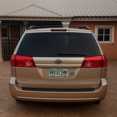 TOYOTA SEINA LE 2007 FOR SALE IN LAGOS