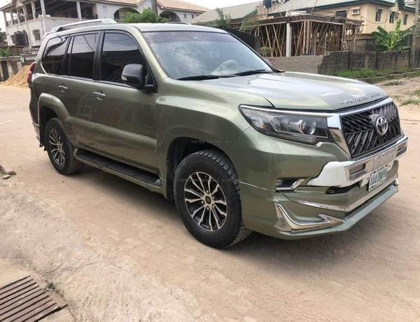 Lexus 470GX 2008 model upgraded to Toyota Prado 2023