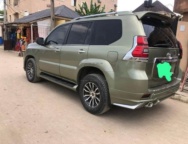 Lexus 470GX 2008 model upgraded to Toyota Prado 2023
