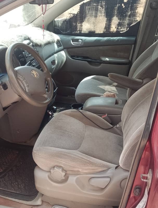 Toyota Sienna Se 2007 for Sale In Enugu image