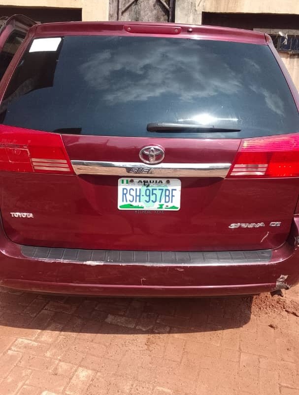 Toyota Sienna Se 2007 for Sale In Enugu image