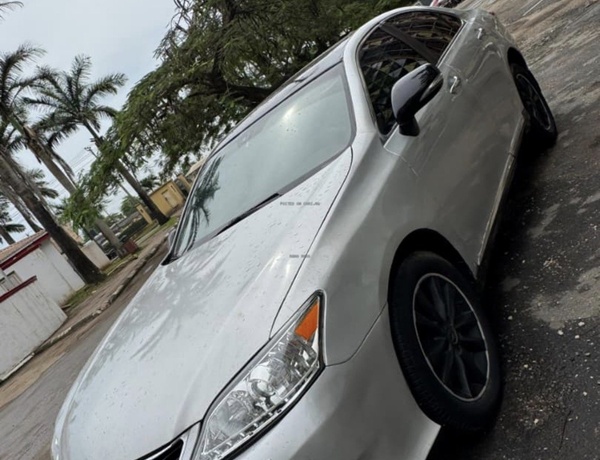 LEXUS ES 350 2012 FOR SALE IN EDO STATE
