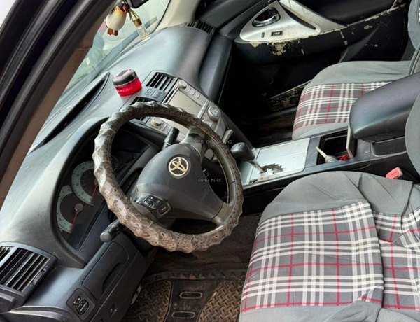 Toyota Camry 4 plugs 2011 for Sale In Benin Edo