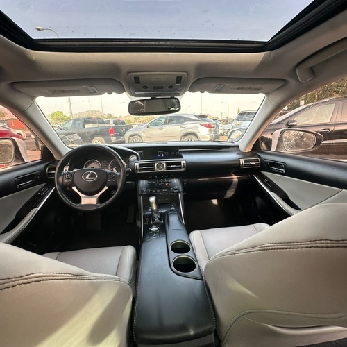 *Foreign used 2014 IS250 Lexus F-Sport 📍ABUJA*