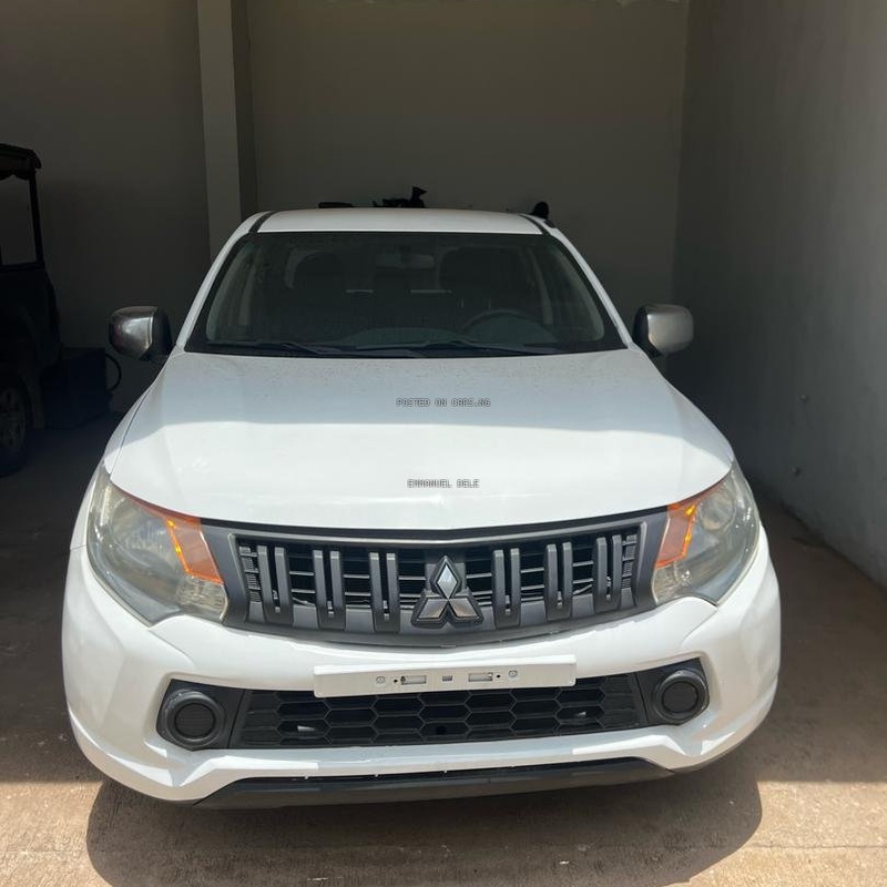 Mitsubishi L200 pick-up, 2016 model for Sale In Lagos image